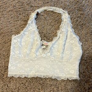 Romwe white lace halter crop top size medium